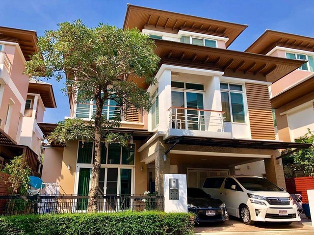 บ้าน หมู่บ้านไพรมารี เพรสทีจ 5 BEDROOM 5 ห้องน้ำ 12890000 BAHT NEW