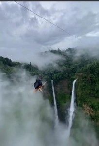 ทัวร์ลาวใต้4วัน3คืน ทัวร์ลาว2568 ทัวร์หลวงพระบาง3วัน2คืน โปรแกรมทัวร์ลาวราคาถูกที่คุ้มค่าที่สุด