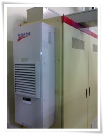 จำหน่ายออกแบบติดตั้งแอร์ตู้คอนโทรล ลดความร้อนสูงอุปกรณ์อิเล็กทรอนิกส์ ในโรงงานอุตสาหกรรม ทีมช่างประสบการณ์กว่า20 ปี วิเคราะห์งานฟรี ติดแอร์ตู้คอนโทรล Cabinet Air กับ Air Cool TecH