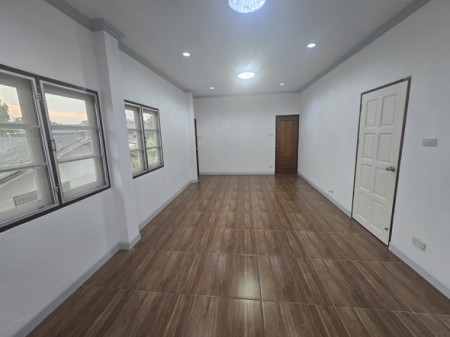 บ้าน ให้เช่า สวยเหมือนใหม่ ใกล้รพเวชธานีรามคำแหง บ้านใกล้รพรามคำแหง มือสองปรับปรุงใหม่ บ้านเดี่ยวรามคำแหง